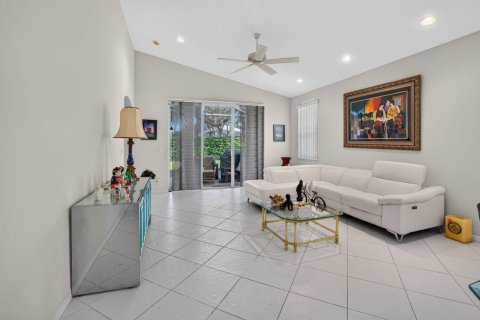 Villa ou maison à vendre à Delray Beach, Floride: 2 chambres, 144.74 m2 № 2414861 - photo 16
