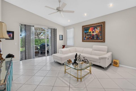 Villa ou maison à vendre à Delray Beach, Floride: 2 chambres, 144.74 m2 № 2414861 - photo 17