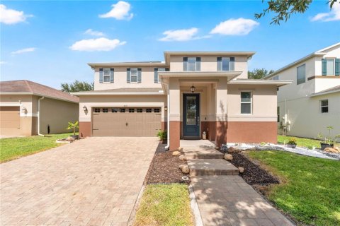 House in Orlando, Florida 3 bedrooms, 250.19 sq.m. № 2199348