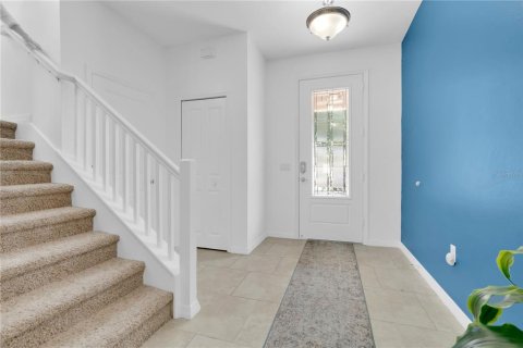 House in Orlando, Florida 3 bedrooms, 250.19 sq.m. № 2199348 - photo 3