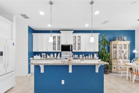 House in Orlando, Florida 3 bedrooms, 250.19 sq.m. № 2199348 - photo 18
