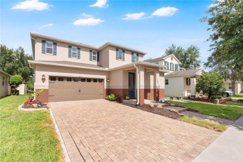 House in Orlando, Florida 3 bedrooms, 250.19 sq.m. № 2199348 - photo 2