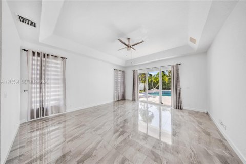 House in Cooper City, Florida 4 bedrooms, 250 sq.m. № 2033308 - photo 11