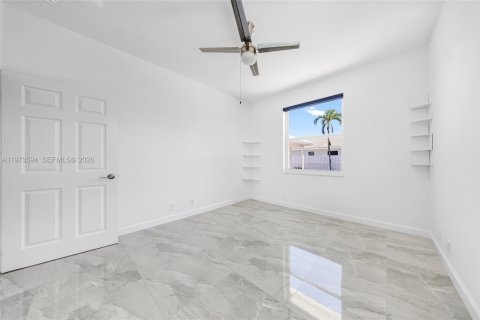 House in Cooper City, Florida 4 bedrooms, 250 sq.m. № 2033308 - photo 28