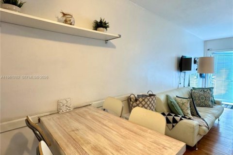 Снять в аренду кондоминиум в Майами-Бич, Флорида 40.88м2, № 2024525 - фото 5