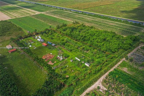 Immobilier commercial à vendre à Homestead, Floride № 1985206 - photo 2
