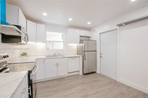 Condo in Hollywood, Florida, 2 bedrooms  № 2065338