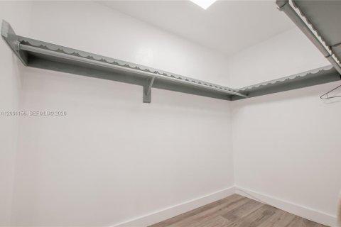 Condo in Hollywood, Florida, 2 bedrooms  № 2065338 - photo 20