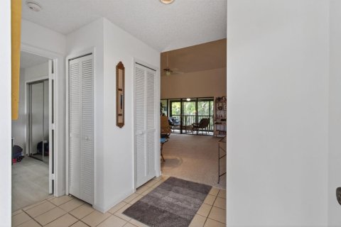 Condo in Boynton Beach, Florida, 2 bedrooms № 2185269 - photo 5