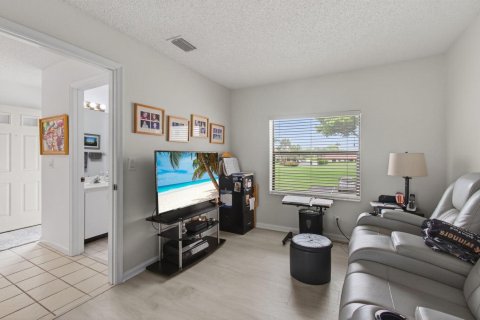Condo in Boynton Beach, Florida, 2 bedrooms № 2185269 - photo 22