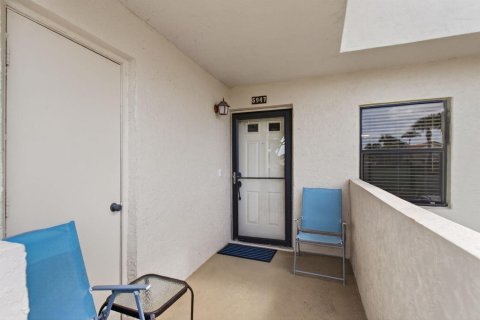 Condo in Boynton Beach, Florida, 2 bedrooms № 2185269 - photo 2