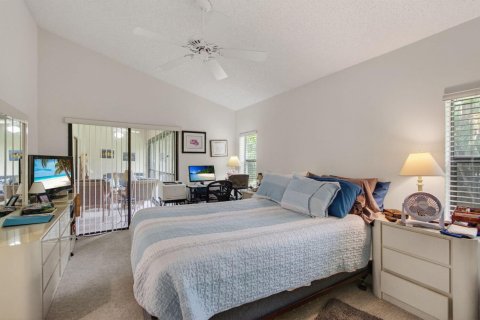 Condo in Boynton Beach, Florida, 2 bedrooms № 2185269 - photo 16