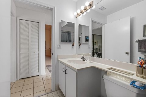 Condo in Boynton Beach, Florida, 2 bedrooms № 2185269 - photo 25