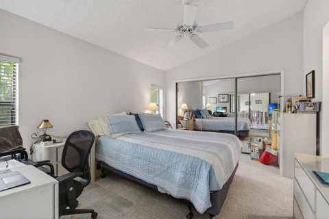 Condo in Boynton Beach, Florida, 2 bedrooms № 2185269 - photo 17