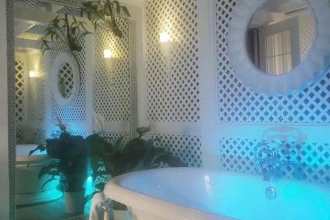 House in West Palm Beach, Florida 2 bedrooms, 119.66 sq.m. № 2158324 - photo 19