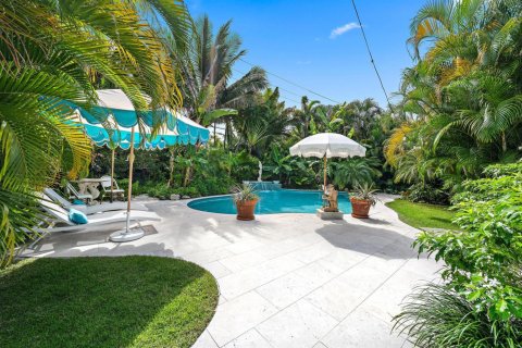 House in West Palm Beach, Florida 2 bedrooms, 119.66 sq.m. № 2158324 - photo 3