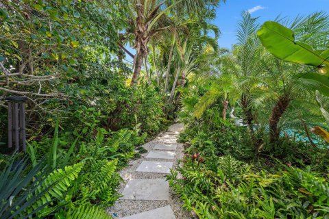 House in West Palm Beach, Florida 2 bedrooms, 119.66 sq.m. № 2158324 - photo 30