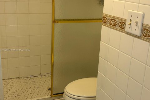 Condo in Lauderhill, Florida, 3 bedrooms  № 1878890 - photo 21