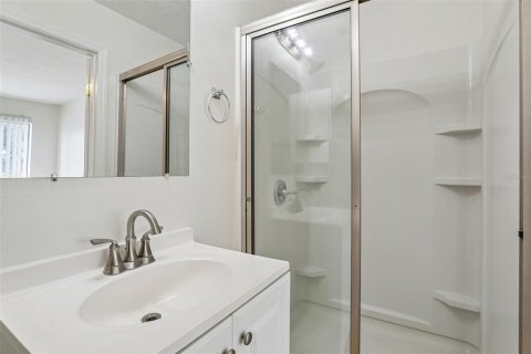 Touwnhouse à vendre à Orlando, Floride: 2 chambres, 90.67 m2 № 2157586 - photo 30