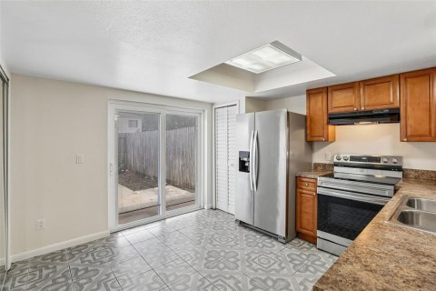 Touwnhouse à vendre à Orlando, Floride: 2 chambres, 90.67 m2 № 2157586 - photo 21