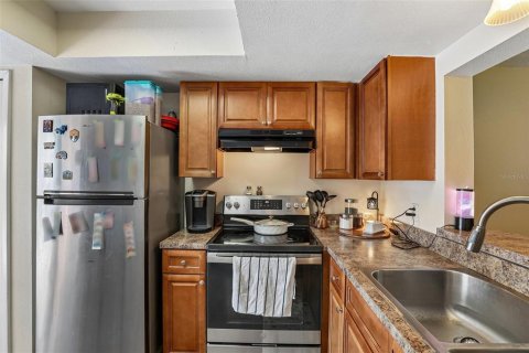 Touwnhouse à vendre à Orlando, Floride: 2 chambres, 90.67 m2 № 2157586 - photo 18