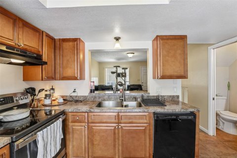 Touwnhouse à vendre à Orlando, Floride: 2 chambres, 90.67 m2 № 2157586 - photo 19