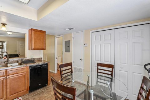 Touwnhouse à vendre à Orlando, Floride: 2 chambres, 90.67 m2 № 2157586 - photo 20