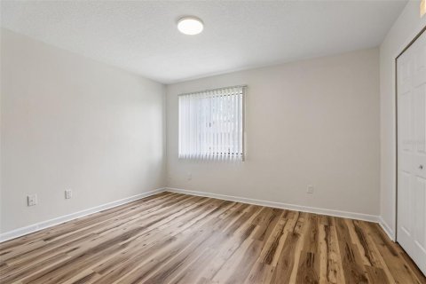 Touwnhouse à vendre à Orlando, Floride: 2 chambres, 90.67 m2 № 2157586 - photo 27