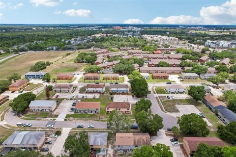 Touwnhouse à vendre à Orlando, Floride: 2 chambres, 90.67 m2 № 2157586 - photo 3