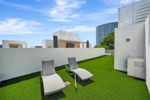 Condominio en venta en Miami, Florida, 2 dormitorios, 152.82 m2 № 1926505 - foto 20