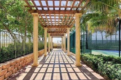 Copropriété à louer à Hallandale Beach, Floride: 2 chambres, 106.84 m2 № 2153583 - photo 19