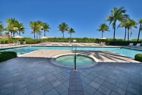 Copropriété à louer à Hallandale Beach, Floride: 2 chambres, 106.84 m2 № 2153583 - photo 15