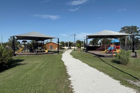 House in Sarasota, Florida 2 bedrooms, 96.25 sq.m. № 1908997 - photo 18