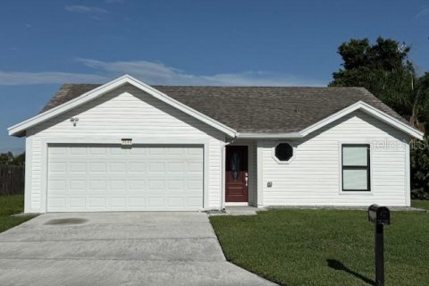 House in Sarasota, Florida 2 bedrooms, 96.25 sq.m. № 1908997 - photo 1