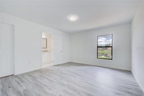 House in Sarasota, Florida 2 bedrooms, 96.25 sq.m. № 1908997 - photo 7