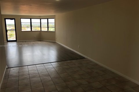 Copropriété à louer à Miami, Floride: 2 chambres, 148.27 m2 № 2006264 - photo 8