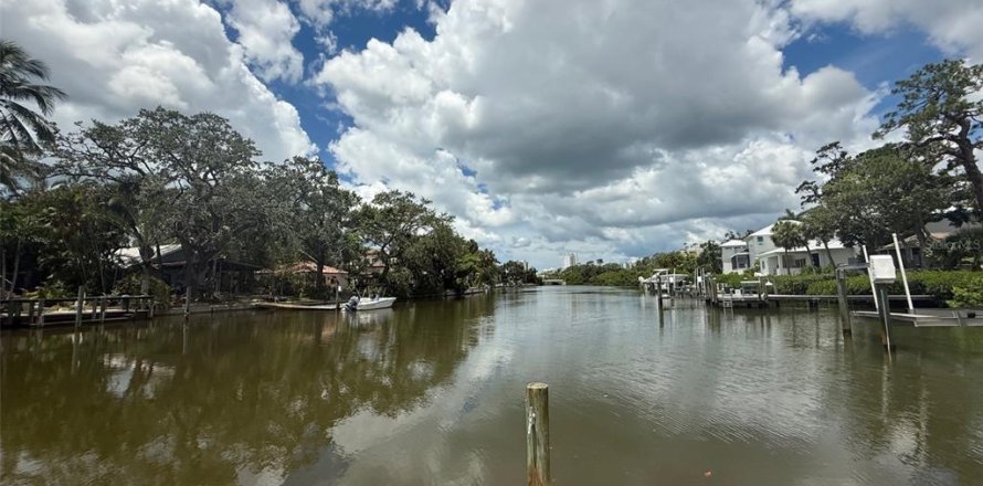 Land in Sarasota, Florida № 1877031