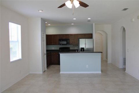 House in Parrish, Florida 3 bedrooms, 164.62 sq.m. № 2216329 - photo 10