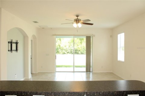 House in Parrish, Florida 3 bedrooms, 164.62 sq.m. № 2216329 - photo 6