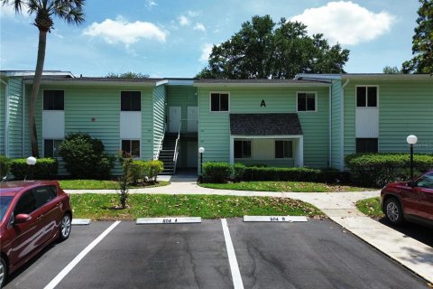 Condominio en venta en Ocala, Florida, 2 dormitorios, 105.72 m2 № 1917689 - foto 1