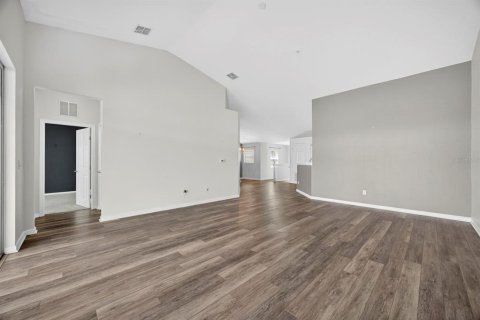 Condominio en alquiler en Davenport, Florida, 2 dormitorios, 175.86 m2 № 1913634 - foto 4