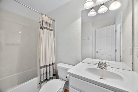 Condominio en alquiler en Davenport, Florida, 2 dormitorios, 175.86 m2 № 1913634 - foto 13