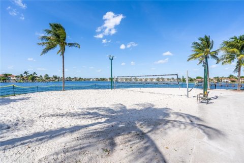 Condominio en venta en Doral, Florida, 3 dormitorios, 261.06 m2 № 1987109 - foto 5