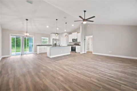 House in Ocala, Florida 3 bedrooms, 149.02 sq.m. № 2330112 - photo 12