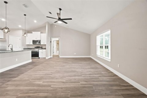 House in Ocala, Florida 3 bedrooms, 149.02 sq.m. № 2330112 - photo 13