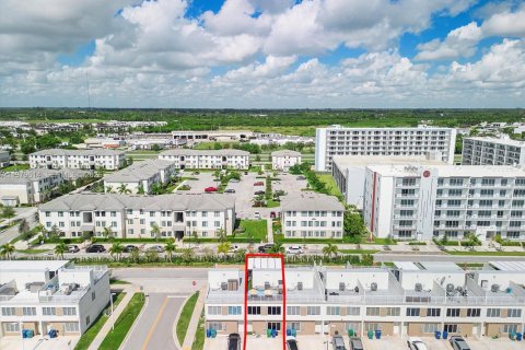 Купить таунхаус в Хомстед, Флорида 4 спальни, 133.22м2, № 2079400 - фото 18