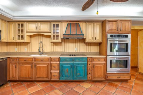 House in Babson Park, Florida 3 bedrooms, 240.8 sq.m. № 2227609 - photo 14