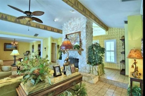 House in Babson Park, Florida 3 bedrooms, 240.8 sq.m. № 2227609 - photo 9