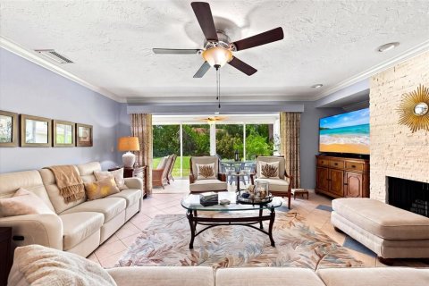 House in Sarasota, Florida 2 bedrooms, 148.74 sq.m. № 2312301 - photo 8