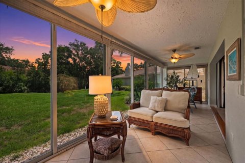 House in Sarasota, Florida 2 bedrooms, 148.74 sq.m. № 2312301 - photo 15